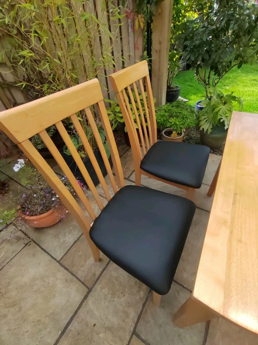 Small kitchen dining table - Image 2