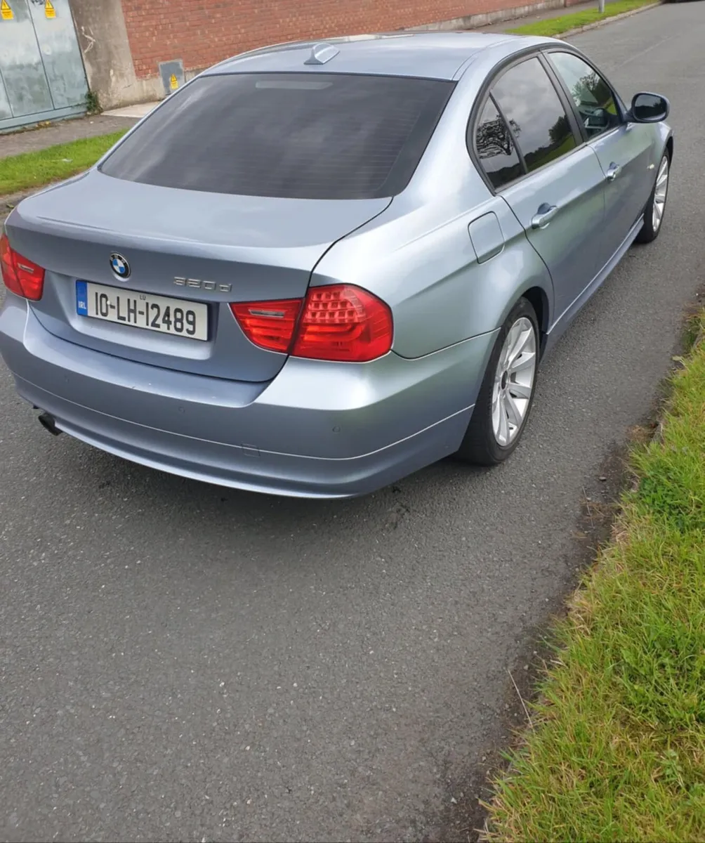 BMW 3-series Saloon Diesel Blue Business edition - Image 2