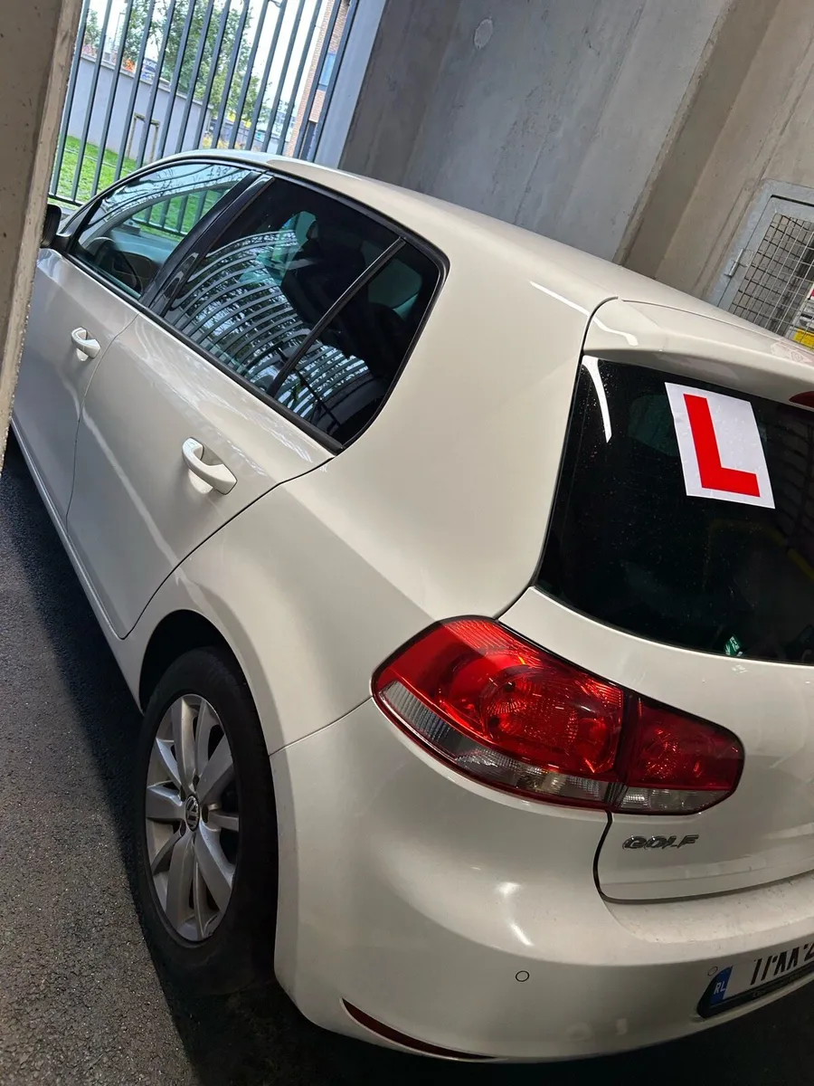 2011 Volkswagen Golf TDI - Comfort Line - Image 3
