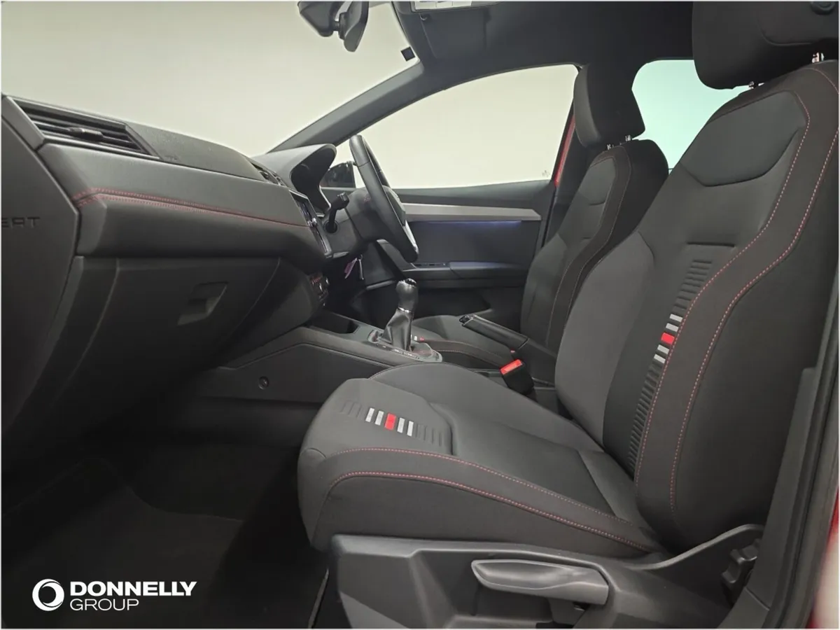 SEAT Ibiza Hatchback FR - Image 2