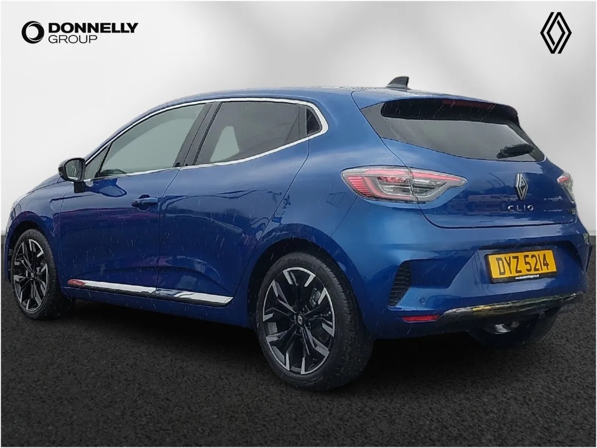 Renault Clio Hatchback Techno - Image 2