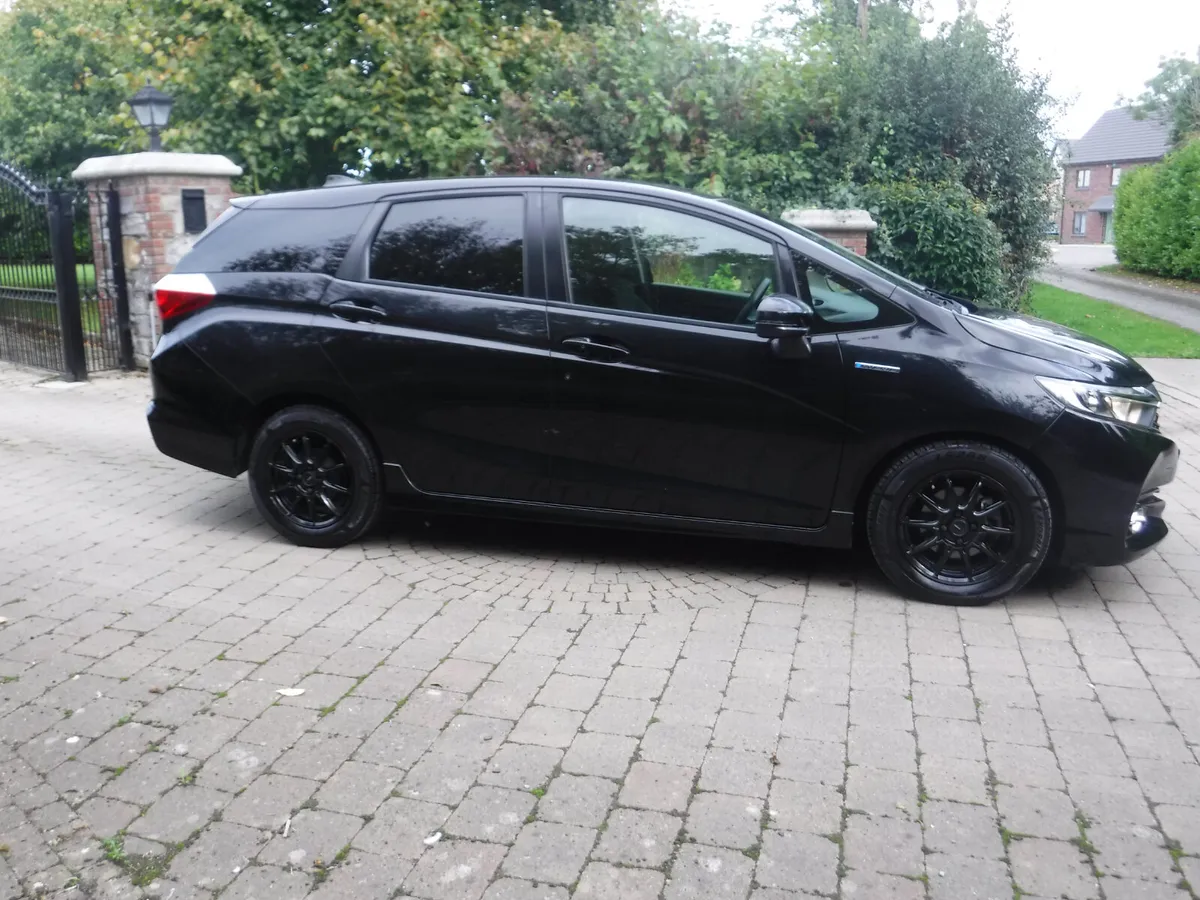 Honda Shuttle 2019 1.5 AUTO HYBRID NCT 5/27 - Image 2