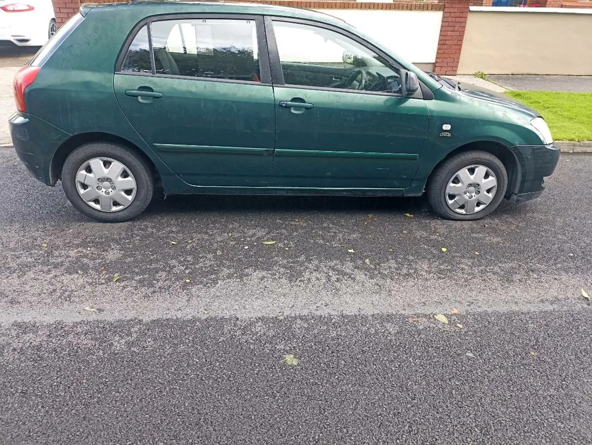 Toyota Corolla - Image 2