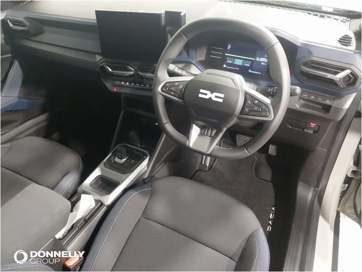 Dacia Duster Estate Journey - Image 4