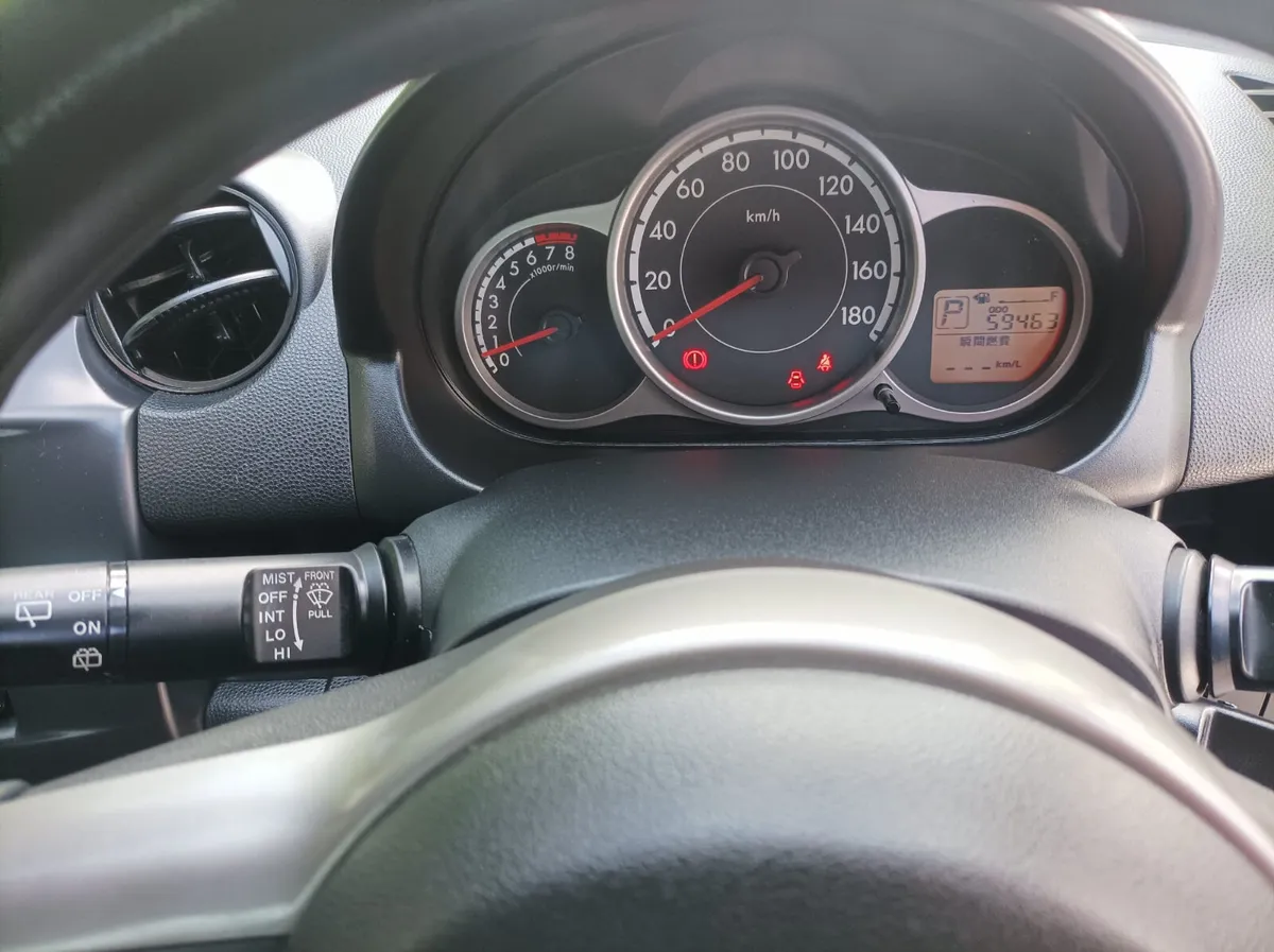 Spotless Sporty Mazda 2 1.3 petrol Automatic, 2014 - Image 4