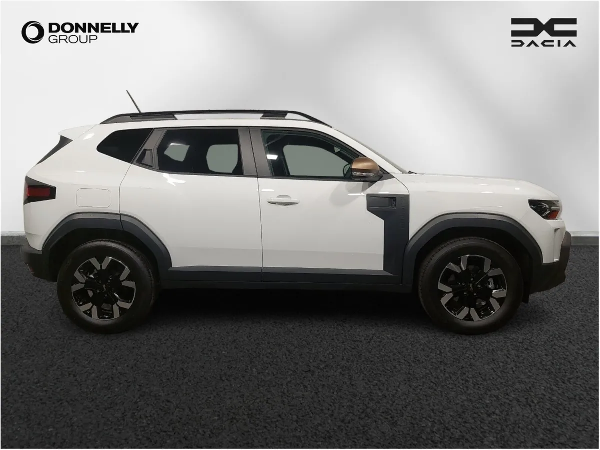 Dacia Duster Estate Extreme - Image 3