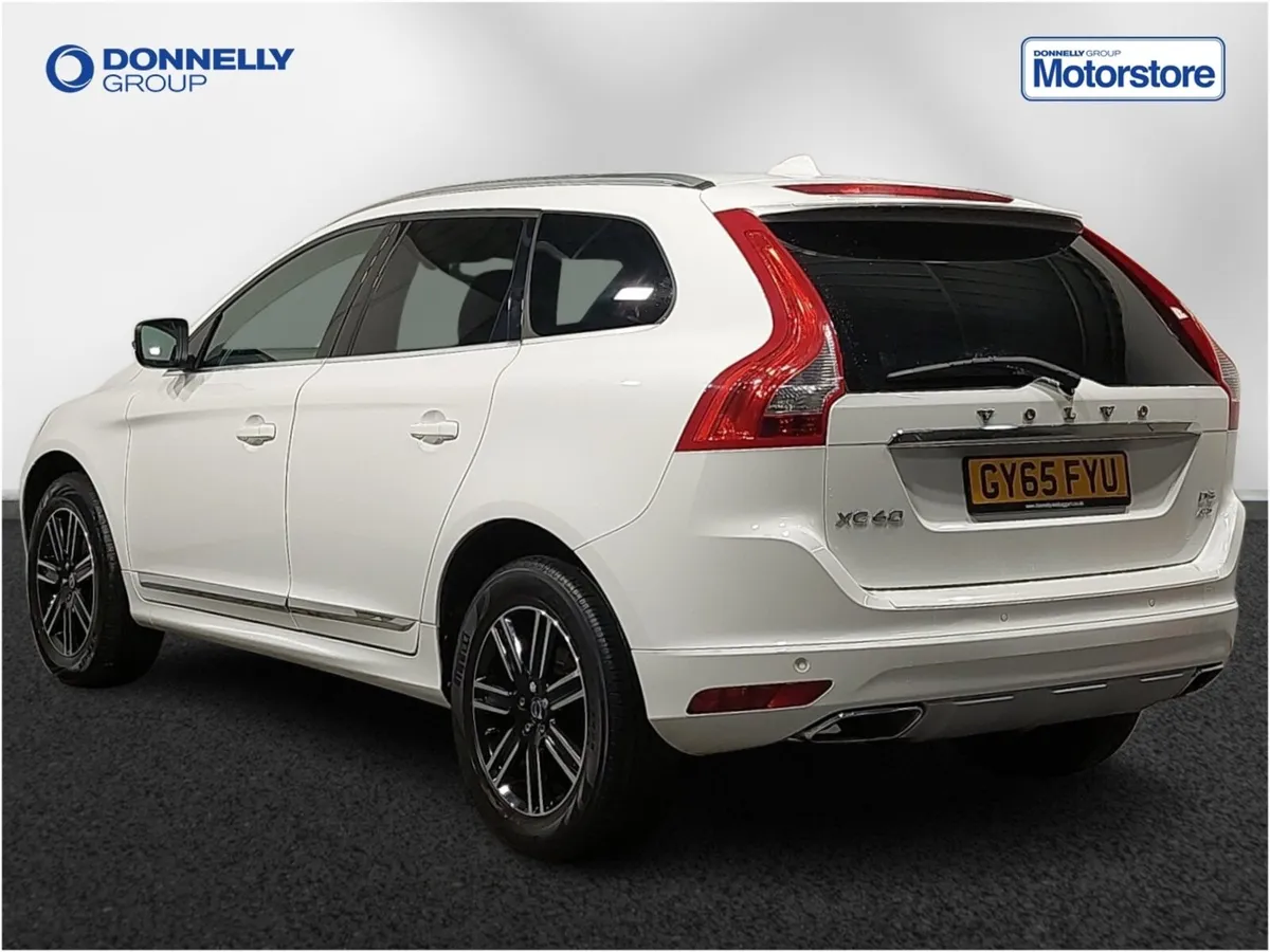 Volvo XC60 Diesel Estate SE Lux Nav - Image 2