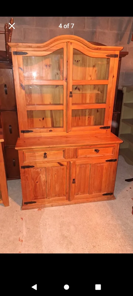 Kitchen dresser