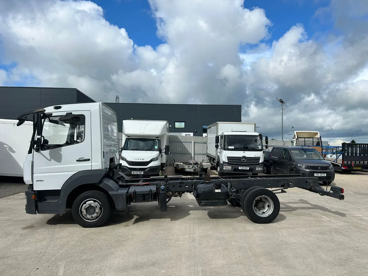 June 2018 Mercedes Atego 816 Chassis Cab - Image 4