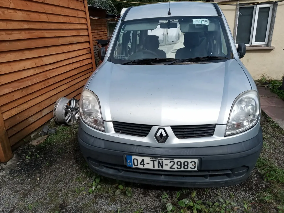 Car - Image 4