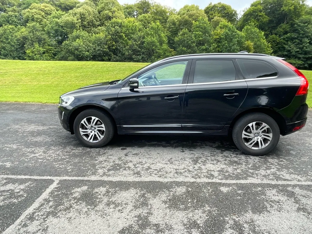 Volvo xc60 - Image 2
