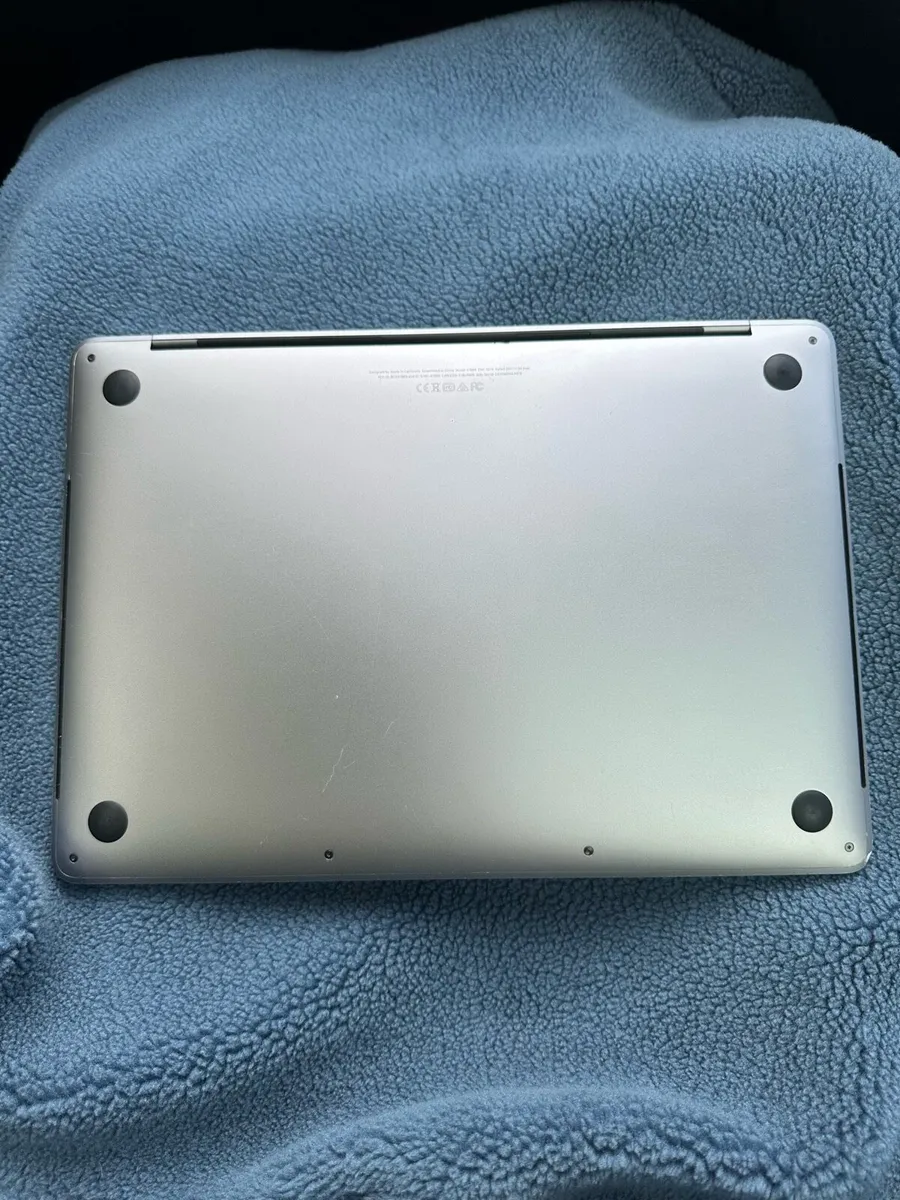 Apple MacBook Pro 13” 2018 A1989 - Image 3