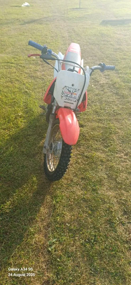 Honda CRF70 motorcycle - Image 2