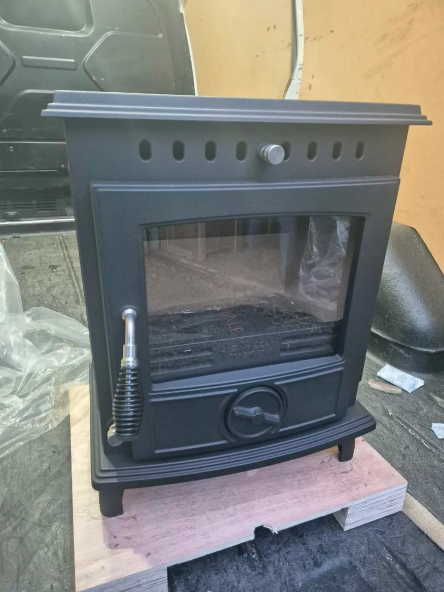 Henley  stove - Image 1