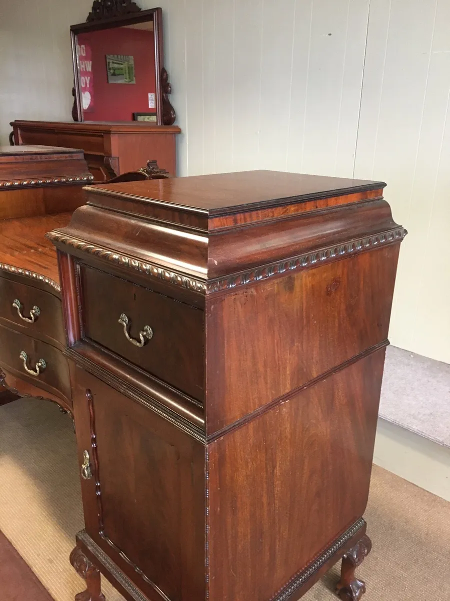 Sideboard - Image 3