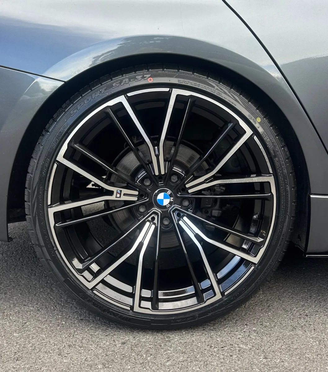 2016 BMW 320D AUTO M SPORT M PERFORMANCE - Image 4