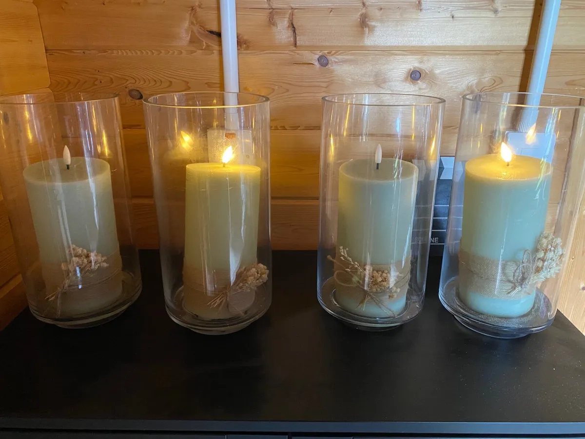 Large glass vases with candles - Image 2