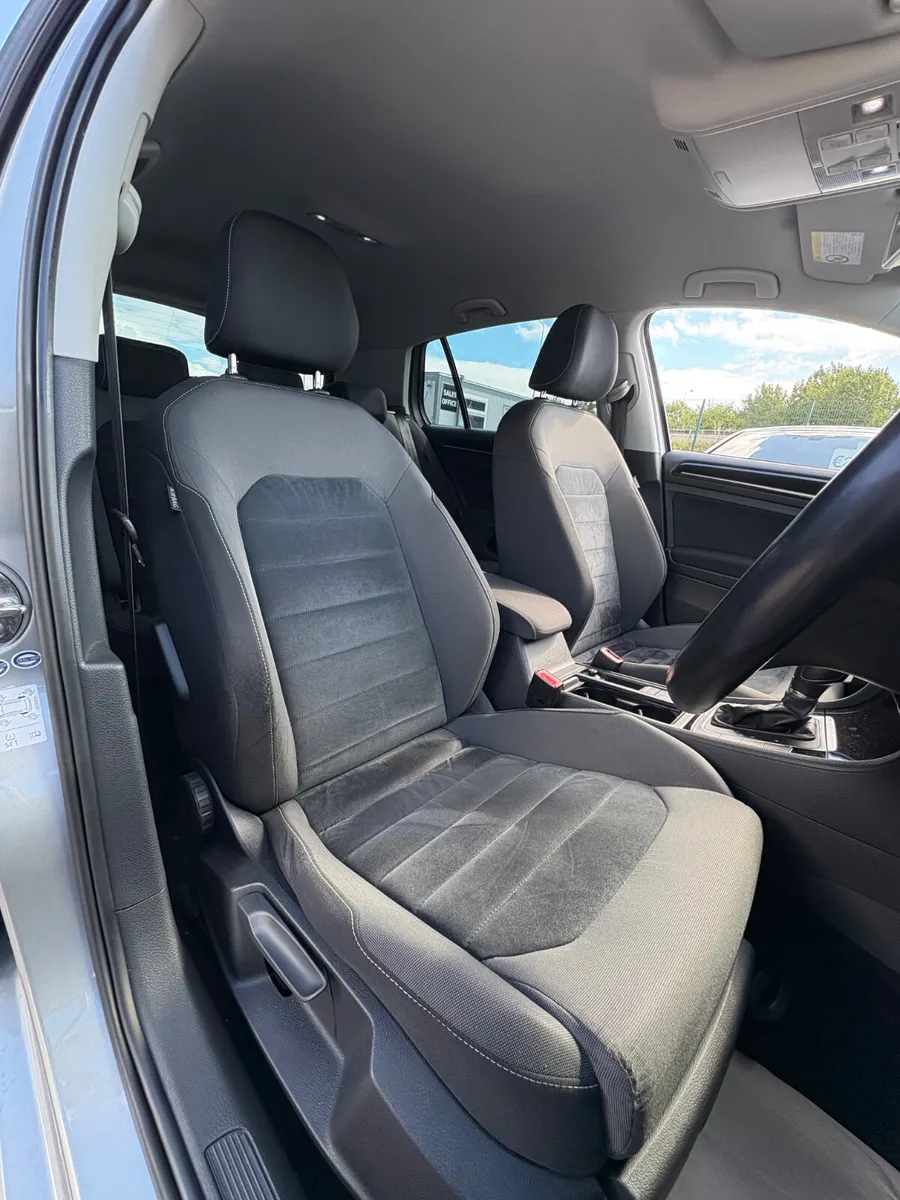 Volkswagen Golf 1.4 TSi Highline Automatic 2013 - Image 3