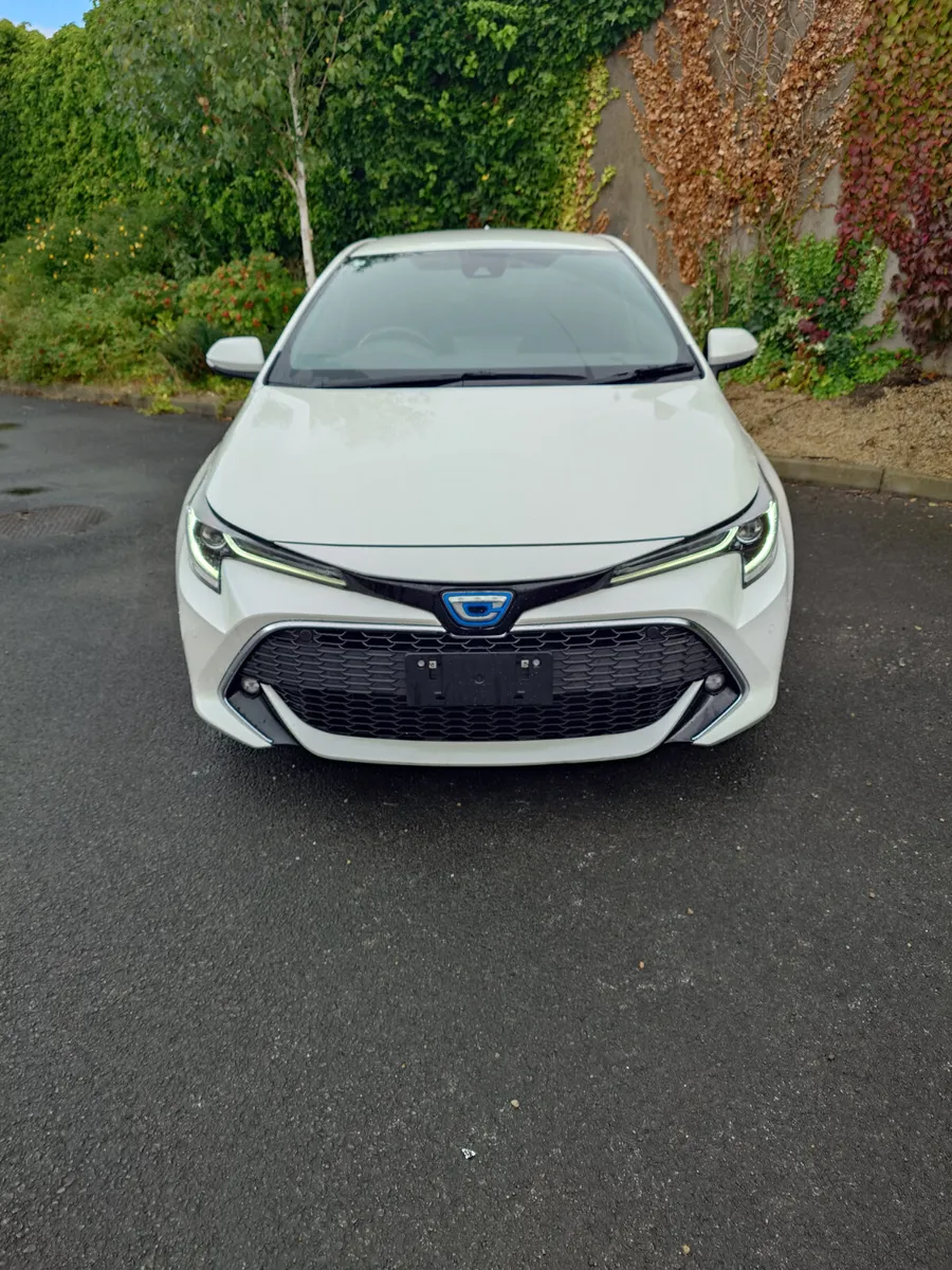 Toyota Corolla Sport - Image 2