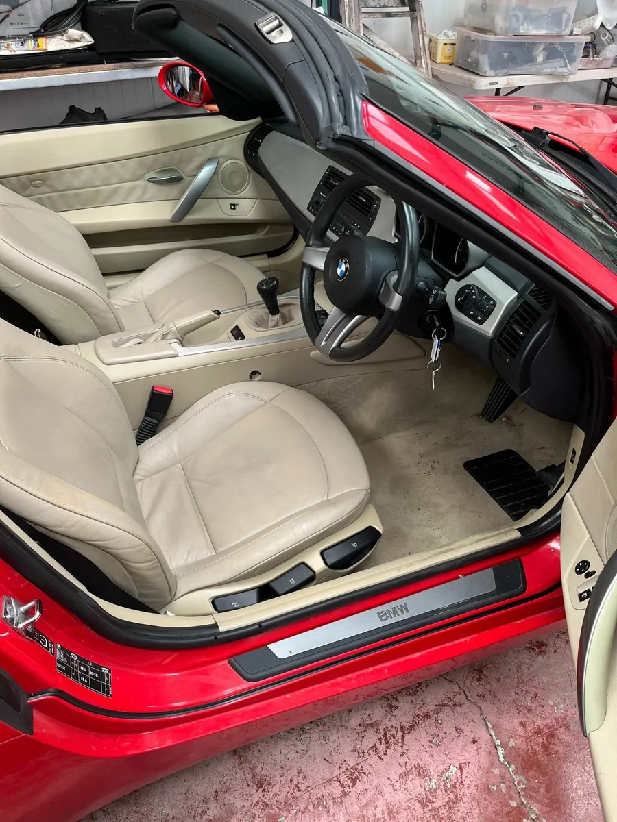 BMW Z4 2006 - Image 2
