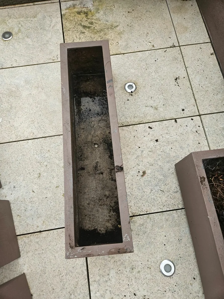 Flower pots - Image 3
