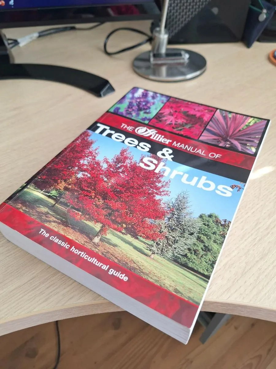 Hillier Manual of Trees and Shrubs - Image 2