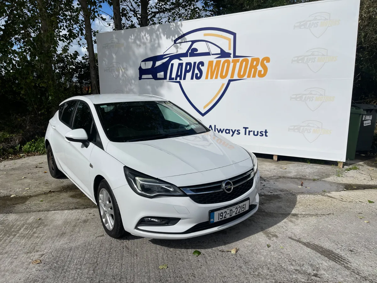 Opel Astra 1.6 Van New DOE  09/2026 - Image 1