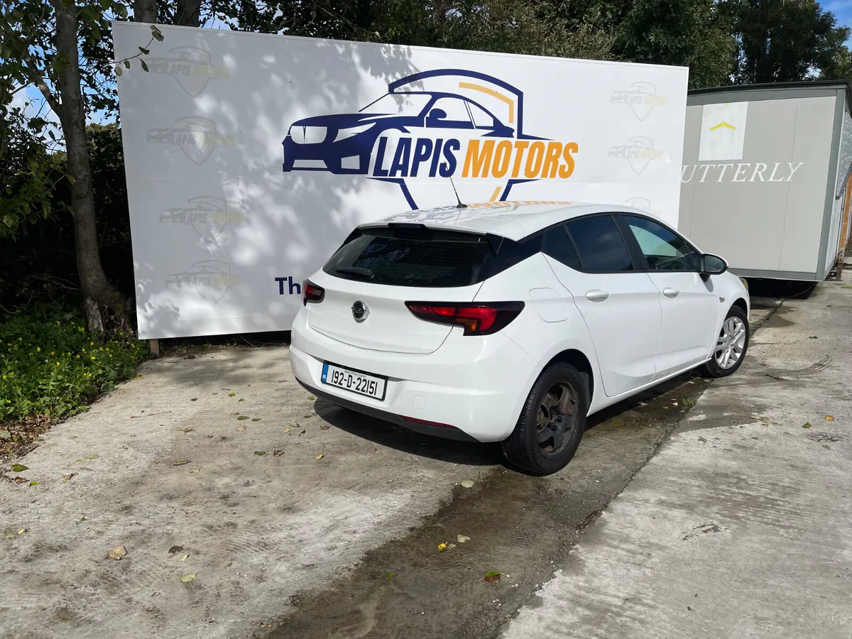 Opel Astra 1.6 Van New DOE  09/2026 - Image 4