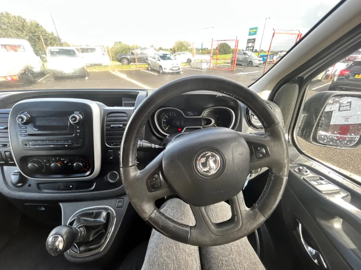 Vauxhall Vivaro 2015 - Image 2