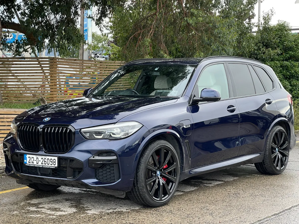 BMW X5 2021 - Image 2