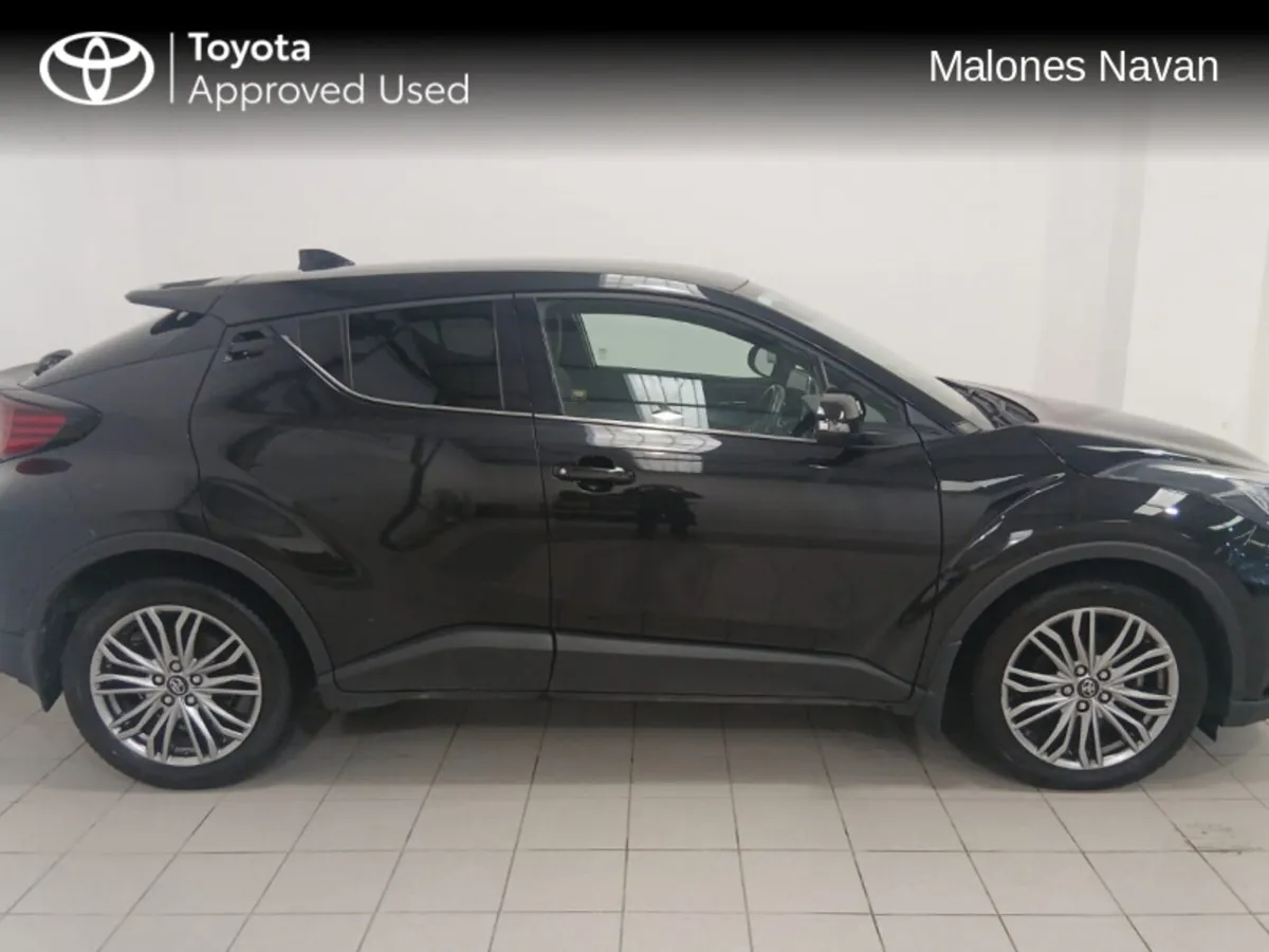 Toyota C-HR HYBRID SOL 4DR AUTO - Image 3