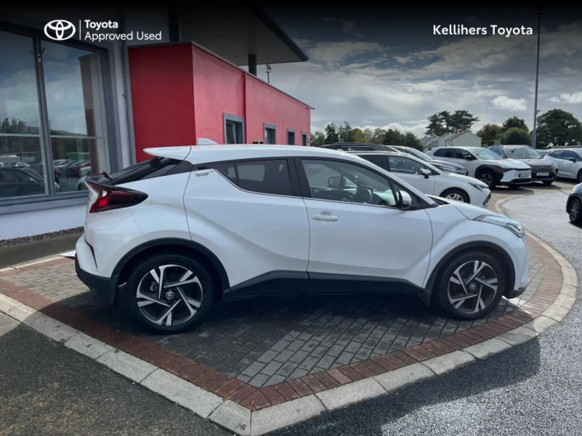 Toyota C-HR HYBRID ELECTRIC SPORT - Image 3