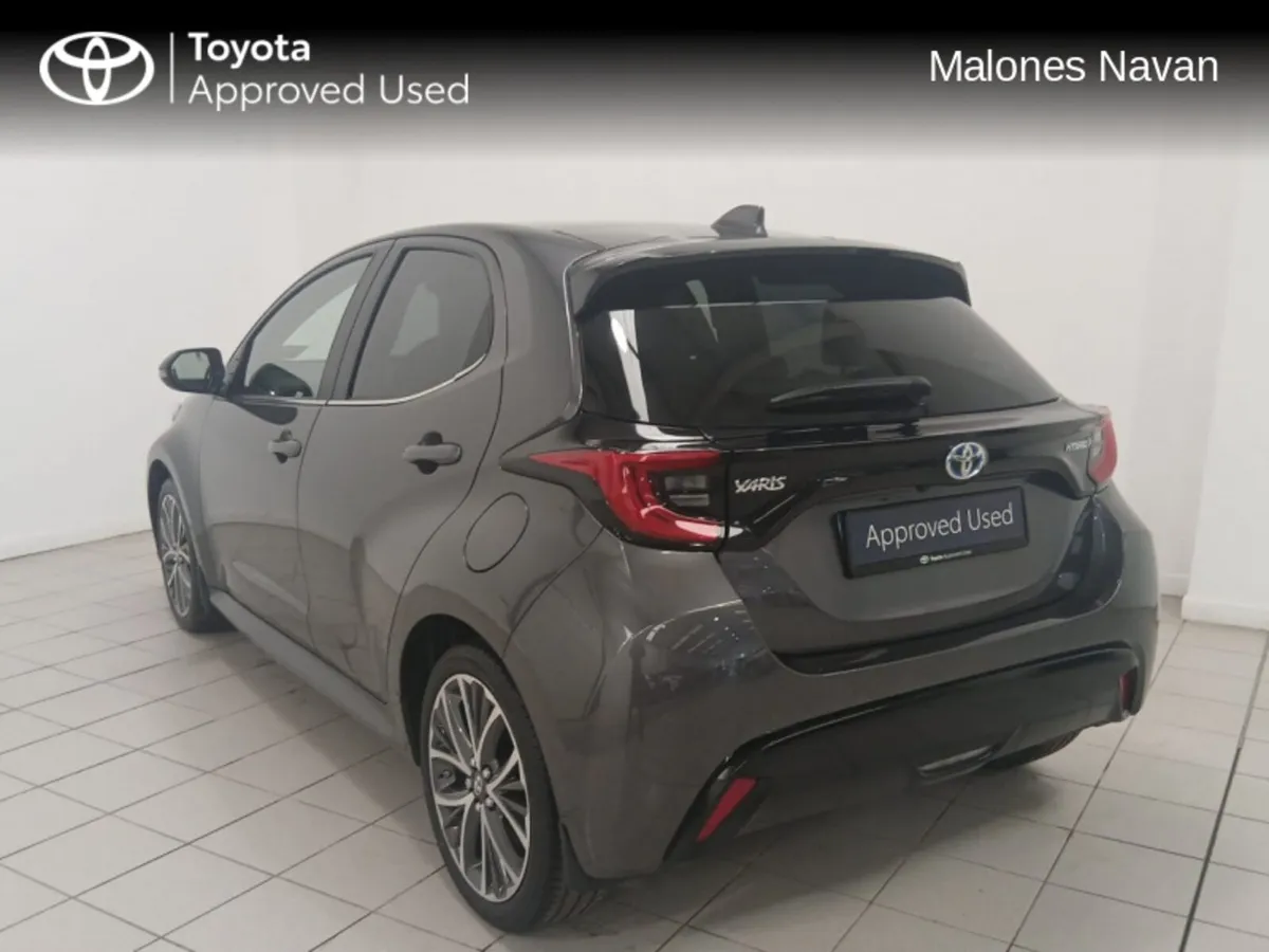 Toyota Yaris YARIS 1.5 HYBRID PLATINUM - Image 2