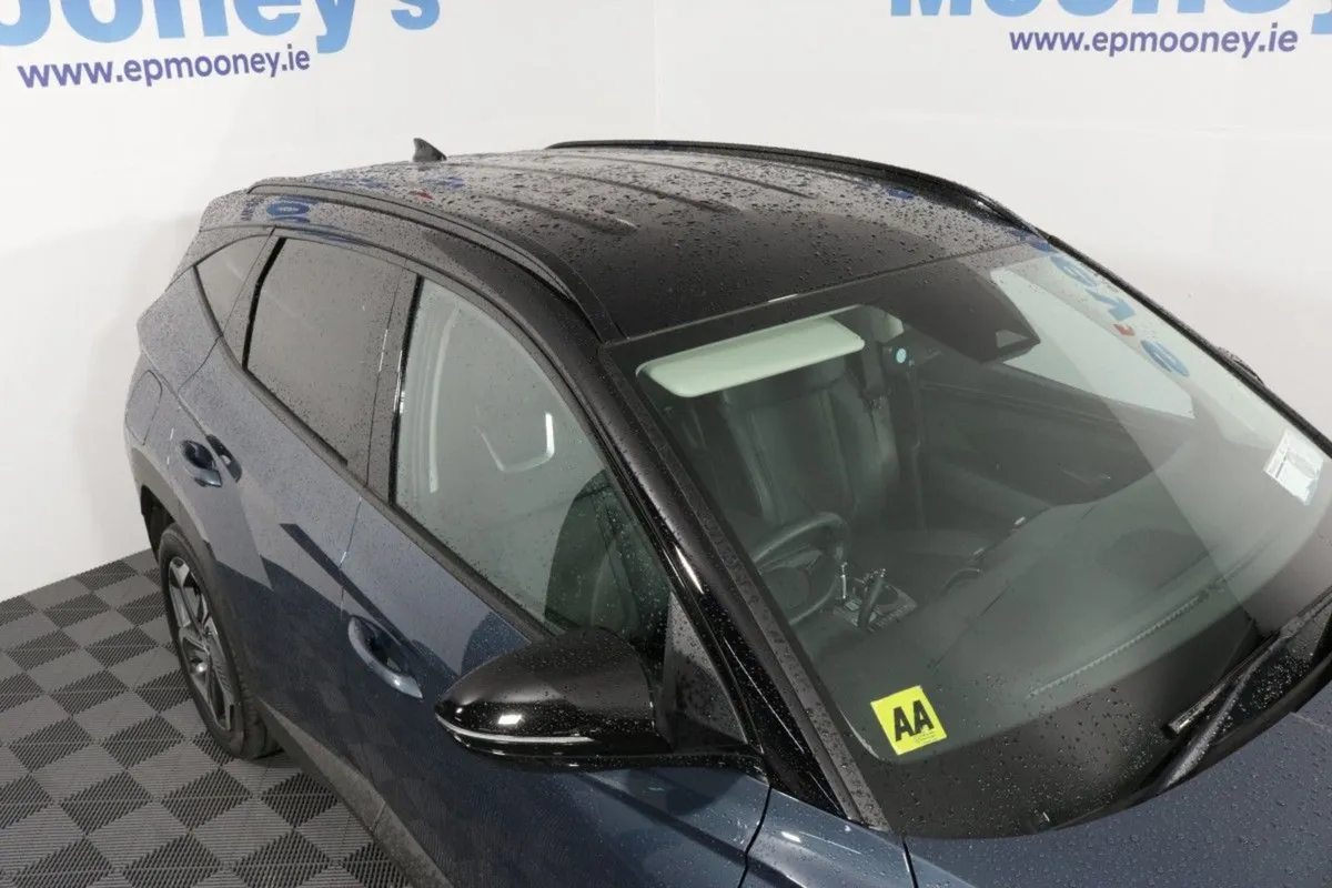 Hyundai Tucson Plug IN Hybrid - EX Fleet - Execut - Image 4