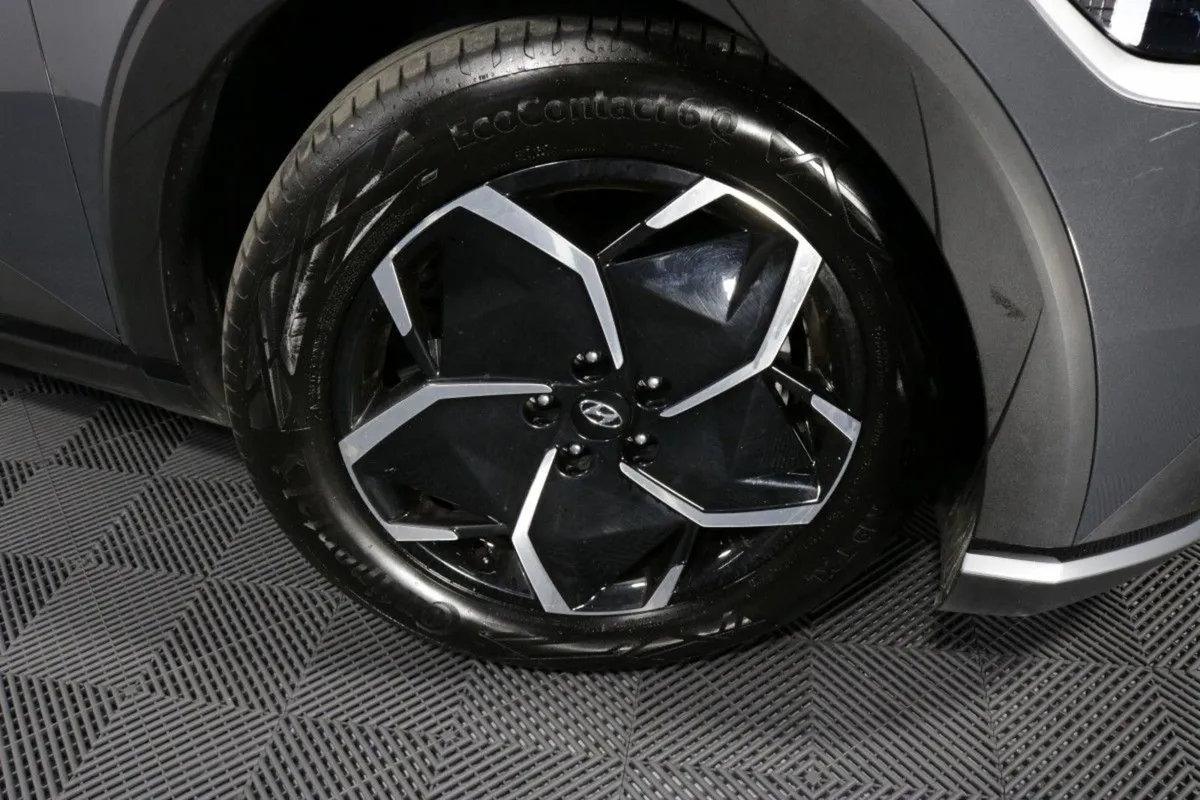 Hyundai Ioniq 5 0.1 Litre Electric - Image 3