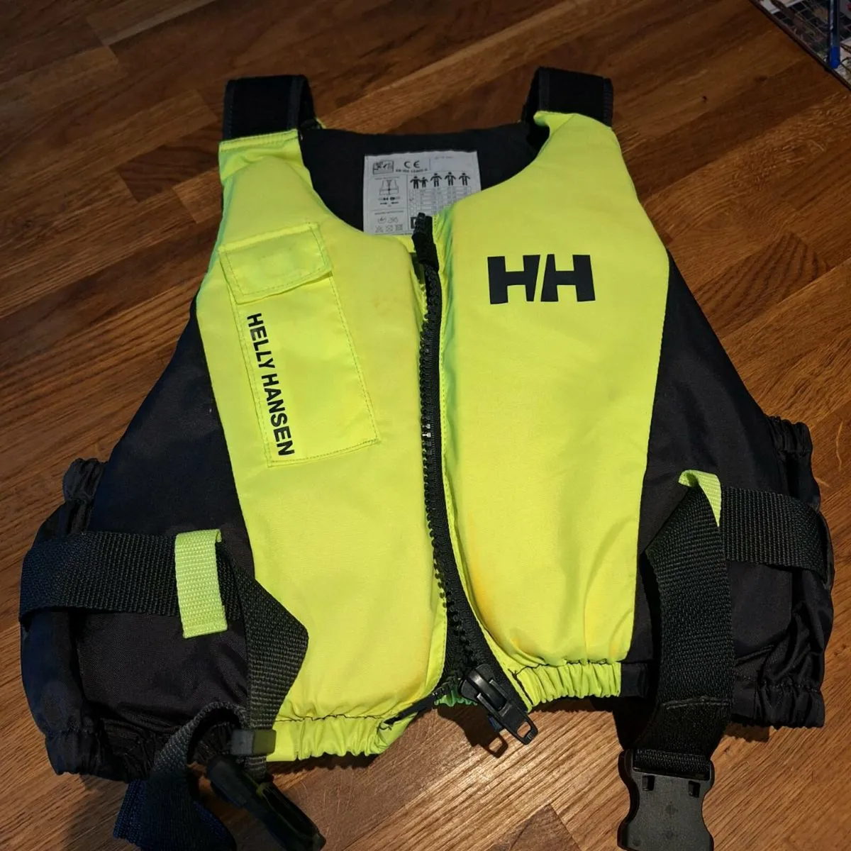 Life jacket adult