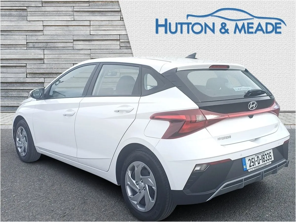 Hyundai i20 Classic 1.2 Petrol 5dr - Image 3