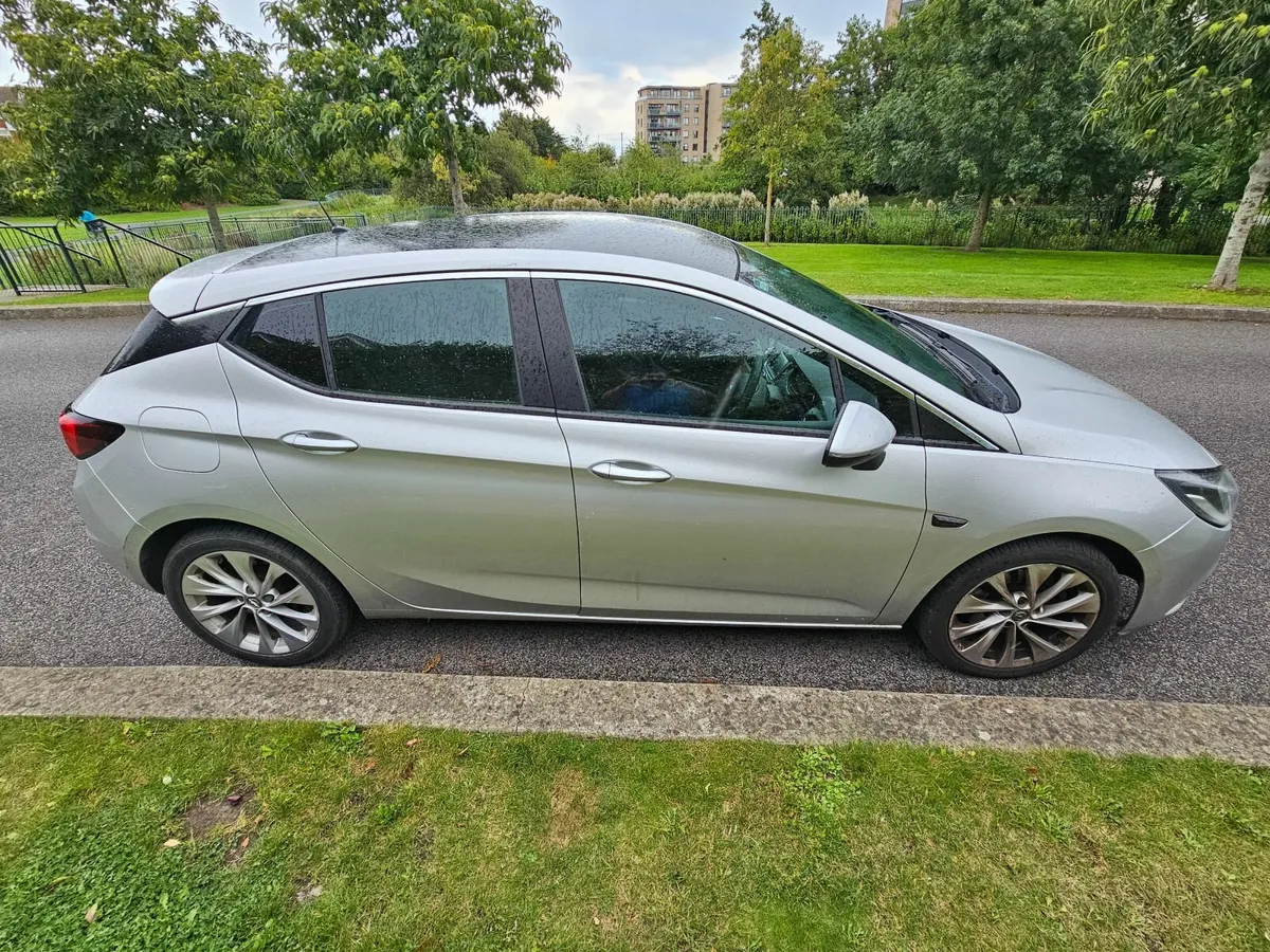 Opel Astra 2016 - Image 1