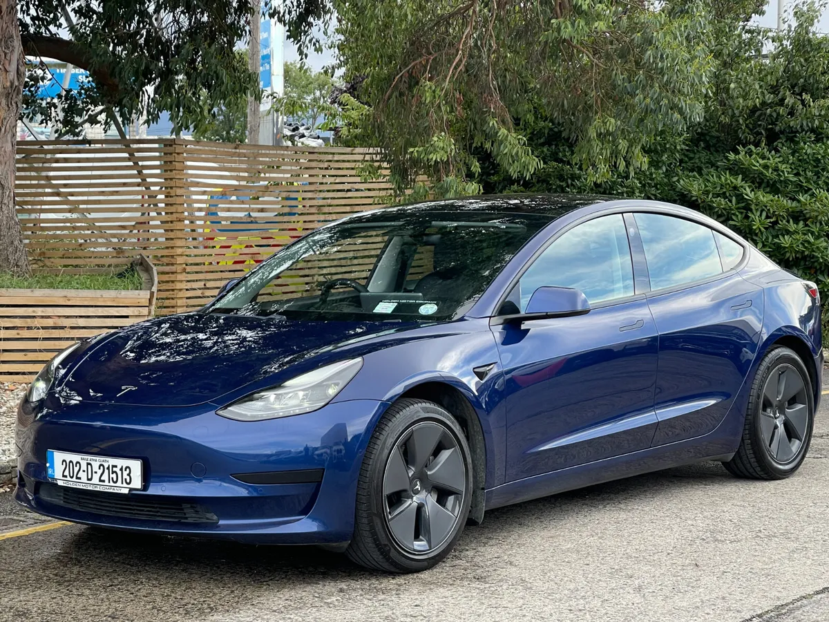 Tesla Model 3 2020 - Image 2