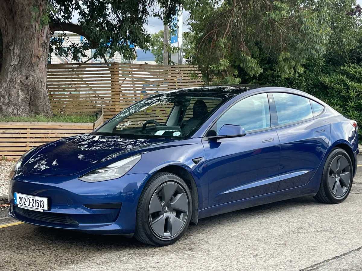Tesla Model 3 2020 - Image 3