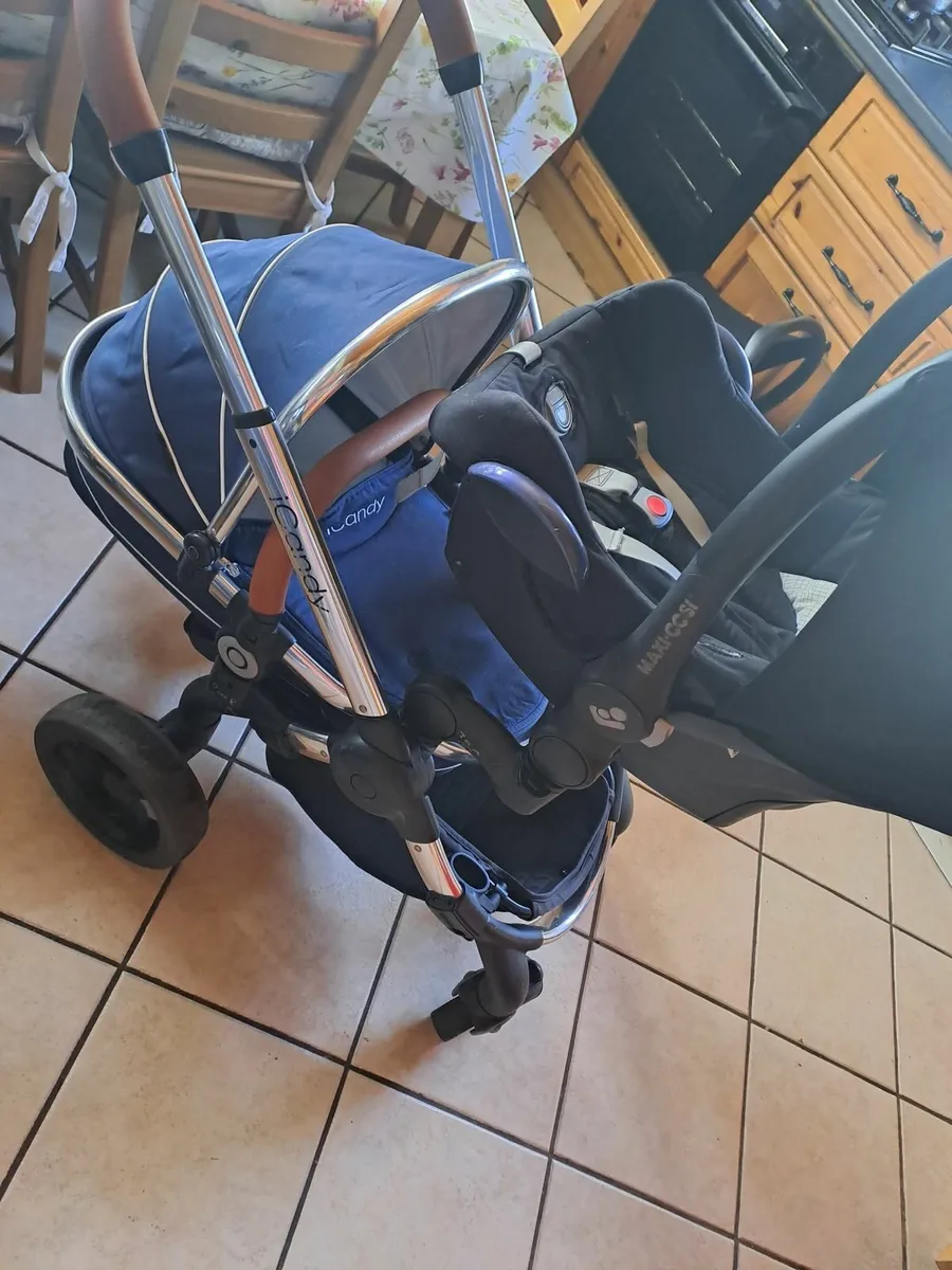 I Candy twin pram