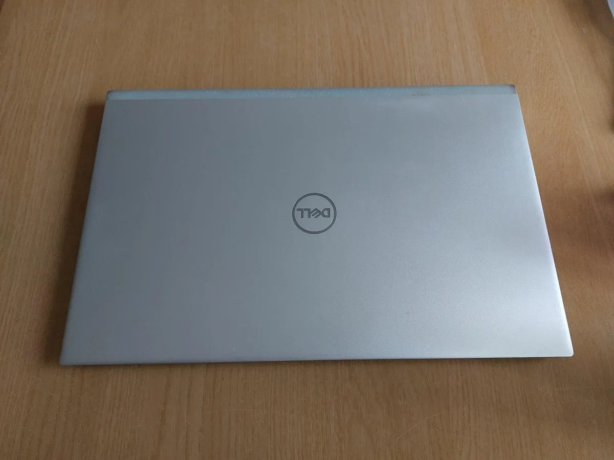 Laptop Dell Inspiron 15 5518 (2022) - Image 2