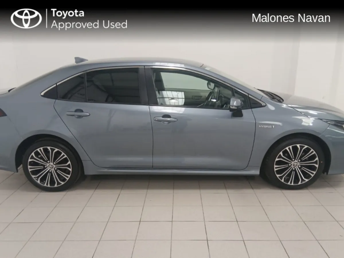 Toyota Corolla HYBRID LUNA SP SPORT 4DR AUTO - Image 3