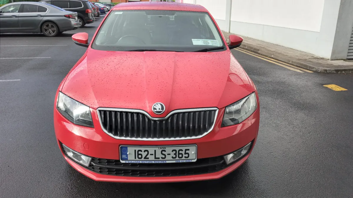 SKODA OCTAVIA / 2016 / 1.6 DIESEL / MANUAL - Image 2
