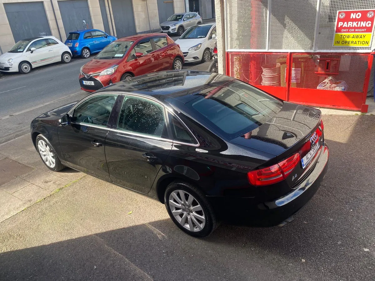 Audi A4 2012 - Image 2