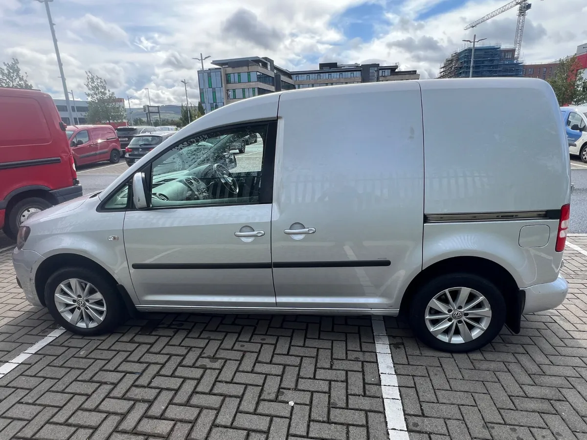 Volkswagen Caddy 2013 New Doe - Image 4