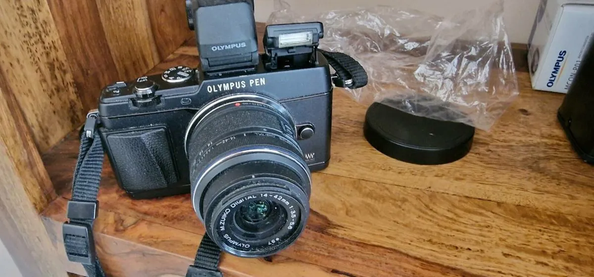 Olympus Pen EP5, with lens - Image 1
