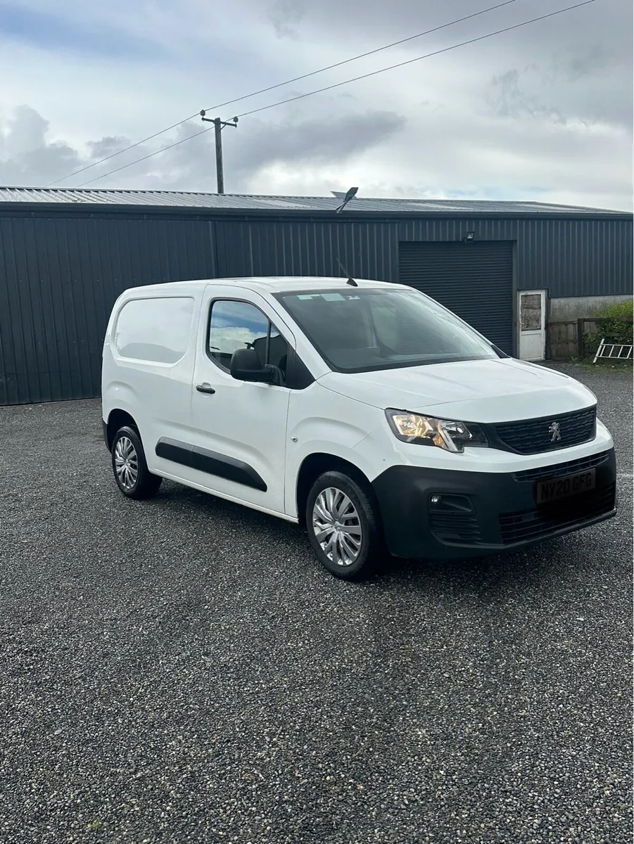 2020 Peugeot partner (no vat ) - Image 3