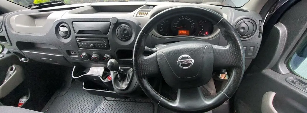 Nissan NV400 - Image 4