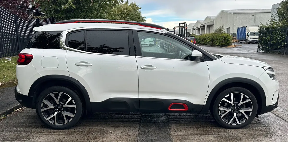 202D C5 Aircross 2.0 Auto 180bhp - Image 3